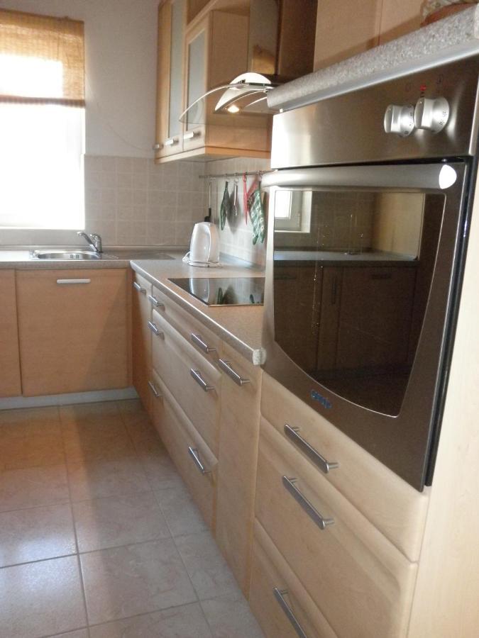 Apartment Preka Palit Eksteriør bilde